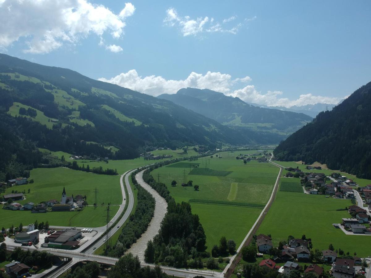 Gasthof Zum Loewen Aschau Im Zillertal Ngoại thất bức ảnh
